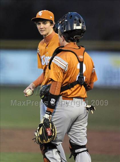 Thumbnail 1 in Grissom vs. Decatur (Huntsville Hospital Pre-season Tournament) photogallery.