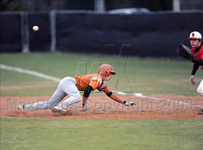 Thumbnail 3 in Grissom vs. Decatur (Huntsville Hospital Pre-season Tournament) photogallery.