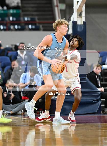 Thumbnail 2 in Valor Christian @ Eaglecrest (CHSAA 6A State Final) photogallery.