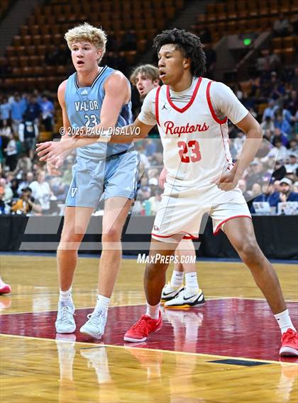 Thumbnail 3 in Valor Christian @ Eaglecrest (CHSAA 6A State Final) photogallery.