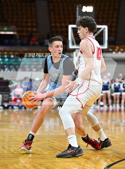 Thumbnail 2 in Valor Christian @ Eaglecrest (CHSAA 6A State Final) photogallery.