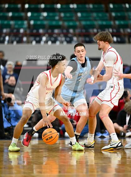 Thumbnail 3 in Valor Christian @ Eaglecrest (CHSAA 6A State Final) photogallery.