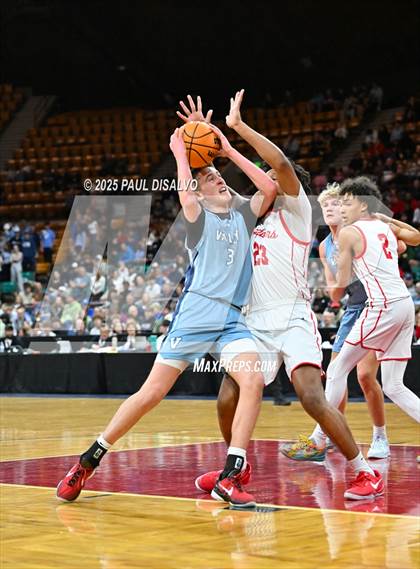 Thumbnail 3 in Valor Christian @ Eaglecrest (CHSAA 6A State Final) photogallery.
