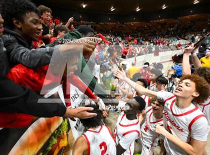 Thumbnail 2 in Valor Christian @ Eaglecrest (CHSAA 6A State Final) photogallery.