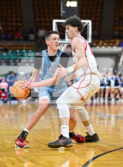 Thumbnail 3 in Valor Christian @ Eaglecrest (CHSAA 6A State Final) photogallery.