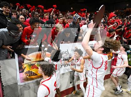 Thumbnail 3 in Valor Christian @ Eaglecrest (CHSAA 6A State Final) photogallery.