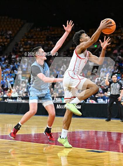 Thumbnail 3 in Valor Christian @ Eaglecrest (CHSAA 6A State Final) photogallery.