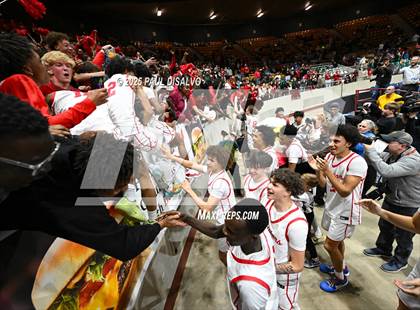 Thumbnail 3 in Valor Christian @ Eaglecrest (CHSAA 6A State Final) photogallery.