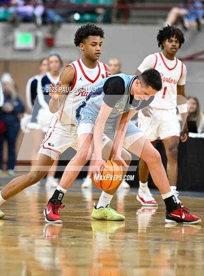 Thumbnail 3 in Valor Christian @ Eaglecrest (CHSAA 6A State Final) photogallery.