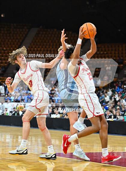 Thumbnail 1 in Valor Christian @ Eaglecrest (CHSAA 6A State Final) photogallery.