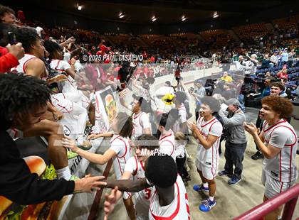 Thumbnail 1 in Valor Christian @ Eaglecrest (CHSAA 6A State Final) photogallery.