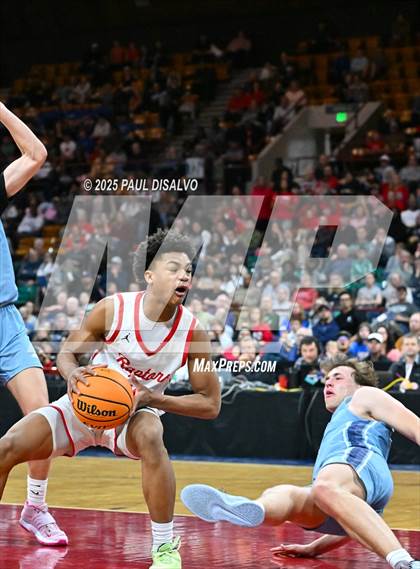 Thumbnail 3 in Valor Christian @ Eaglecrest (CHSAA 6A State Final) photogallery.