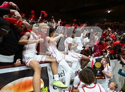 Thumbnail 1 in Valor Christian @ Eaglecrest (CHSAA 6A State Final) photogallery.