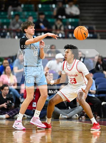 Thumbnail 3 in Valor Christian @ Eaglecrest (CHSAA 6A State Final) photogallery.