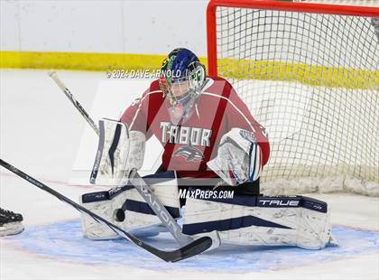 Thumbnail 3 in Tabor Academy vs. Deerfield Academy (St. Paul's Jamboree - Scrimmage) photogallery.