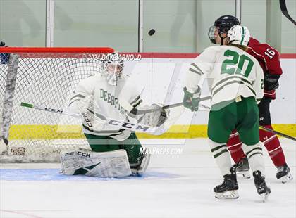 Thumbnail 3 in Tabor Academy vs. Deerfield Academy (St. Paul's Jamboree - Scrimmage) photogallery.