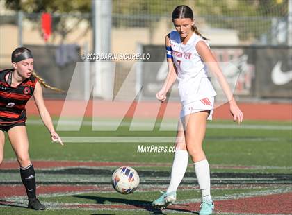 Thumbnail 3 in Lee Williams vs Mountain View (Coyote Classic Tournament) photogallery.