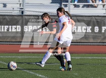 Thumbnail 2 in Lee Williams vs Mountain View (Coyote Classic Tournament) photogallery.