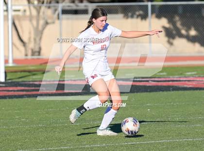 Thumbnail 1 in Lee Williams vs Mountain View (Coyote Classic Tournament) photogallery.