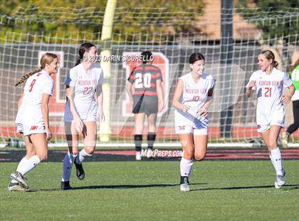 Thumbnail 1 in Lee Williams vs Mountain View (Coyote Classic Tournament) photogallery.