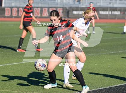 Thumbnail 2 in Lee Williams vs Mountain View (Coyote Classic Tournament) photogallery.