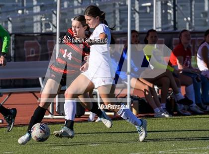 Thumbnail 2 in Lee Williams vs Mountain View (Coyote Classic Tournament) photogallery.