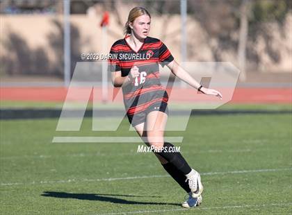 Thumbnail 3 in Lee Williams vs Mountain View (Coyote Classic Tournament) photogallery.