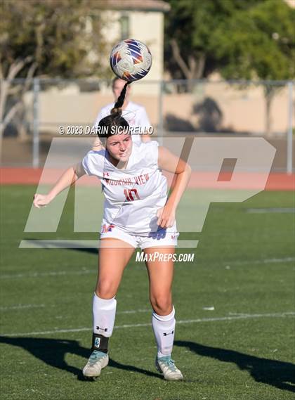 Thumbnail 2 in Lee Williams vs Mountain View (Coyote Classic Tournament) photogallery.