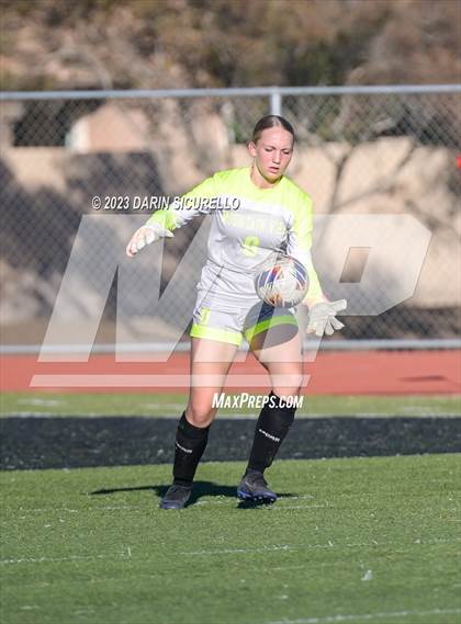 Thumbnail 2 in Lee Williams vs Mountain View (Coyote Classic Tournament) photogallery.