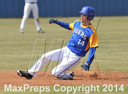 Thumbnail 1 in Tom Bean vs. Bland (Leonard Tournament) photogallery.