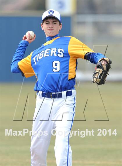 Thumbnail 2 in Tom Bean vs. Bland (Leonard Tournament) photogallery.