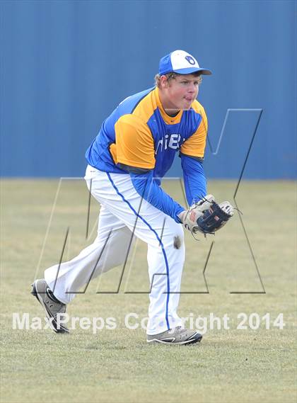 Thumbnail 2 in Tom Bean vs. Bland (Leonard Tournament) photogallery.