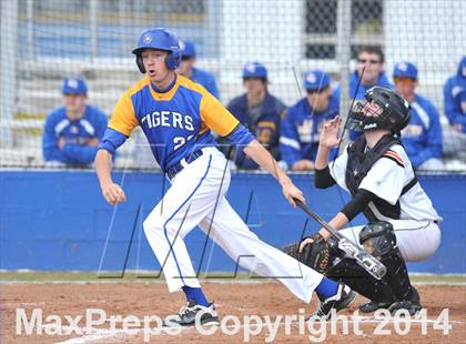 Thumbnail 3 in Tom Bean vs. Bland (Leonard Tournament) photogallery.