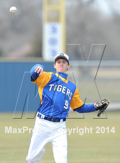 Thumbnail 3 in Tom Bean vs. Bland (Leonard Tournament) photogallery.