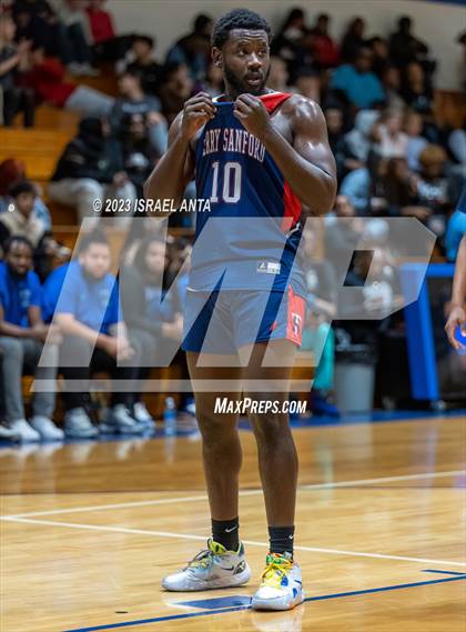 Thumbnail 2 in Terry Sanford @ Westover photogallery.