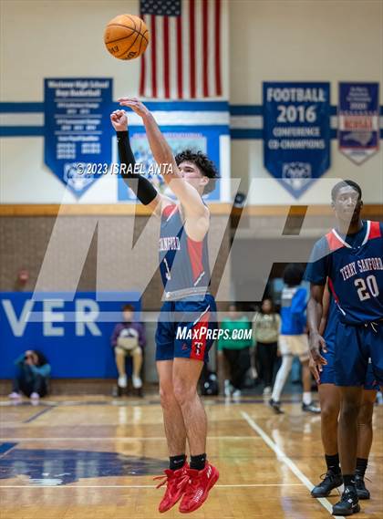 Thumbnail 3 in Terry Sanford @ Westover photogallery.