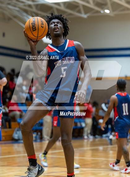 Thumbnail 1 in Terry Sanford @ Westover photogallery.