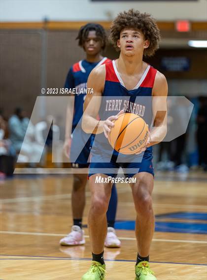 Thumbnail 1 in Terry Sanford @ Westover photogallery.