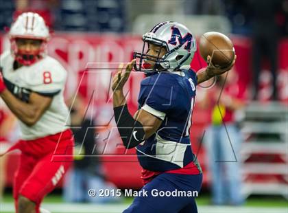 Thumbnail 2 in Katy vs Manvel (UIL 6A Quarterfinal) photogallery.
