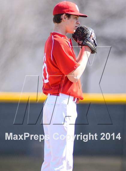 Thumbnail 2 in Grapevine vs Rowlett (Highland Park Scotland Yard Classic) photogallery.