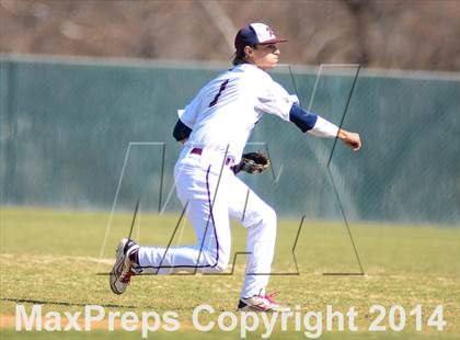 Thumbnail 3 in Grapevine vs Rowlett (Highland Park Scotland Yard Classic) photogallery.