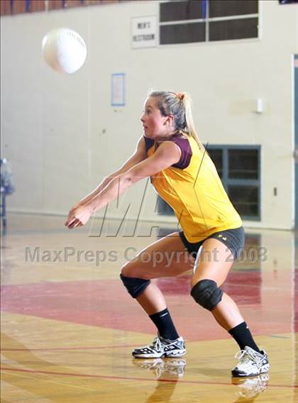 Thumbnail 1 in Las Lomas @ Campolindo photogallery.