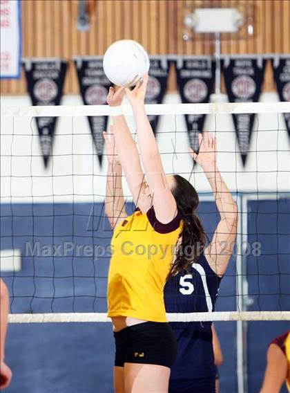 Thumbnail 2 in Las Lomas @ Campolindo photogallery.