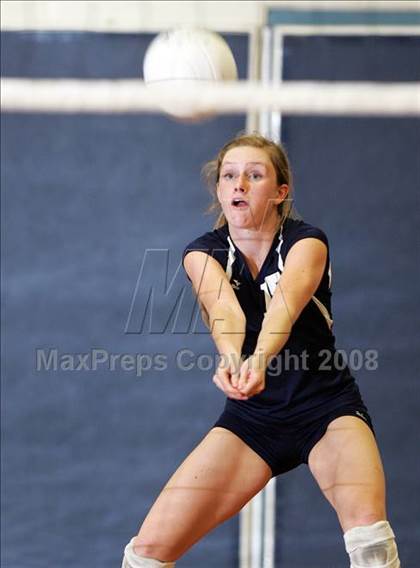 Thumbnail 1 in Las Lomas @ Campolindo photogallery.