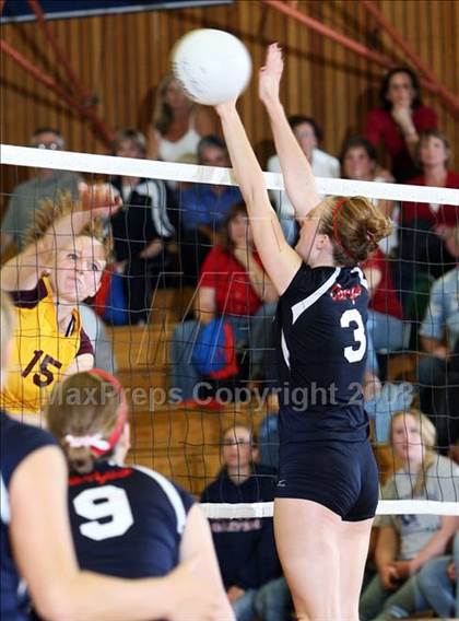 Thumbnail 3 in Las Lomas @ Campolindo photogallery.