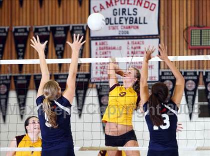 Thumbnail 3 in Las Lomas @ Campolindo photogallery.