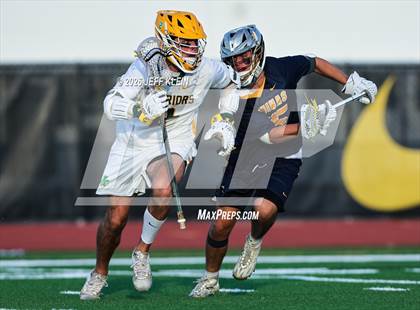 Thumbnail 3 in St. Thomas vs Jupiter (FHSAA 2A Regional Final) photogallery.