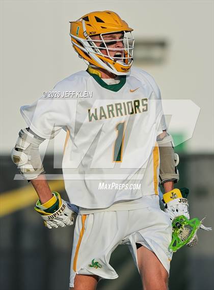 Thumbnail 2 in St. Thomas vs Jupiter (FHSAA 2A Regional Final) photogallery.