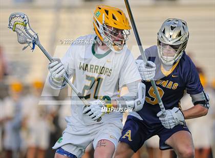 Thumbnail 2 in St. Thomas vs Jupiter (FHSAA 2A Regional Final) photogallery.