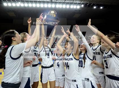 Thumbnail 3 in  Phoenix Country Day (AIA - 2A Final Awards) photogallery.